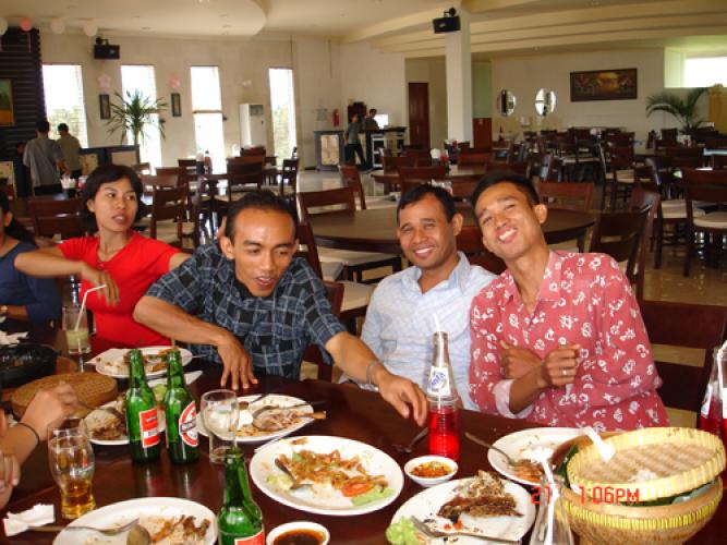 Outing Staff, bali indian restaurant, indian food restaurant in bali